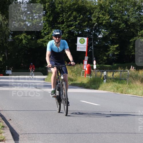 25.08.2024 - Elbe Triathlon Hamburg Fuchs,  Jonas http://msf.ph/oto/6872960 25.08.2024 10:34:34 Radfahren 755, 705, 473, 718, 581 meine-sportfotos.de
