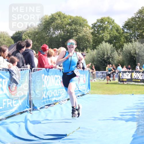 25.08.2024 - Elbe Triathlon Hamburg H.Heesch http://msf.ph/oto/6872970 25.08.2024 11:59:38 Ziel 494, 634, 1523, 1644, 1690 meine-sportfotos.de