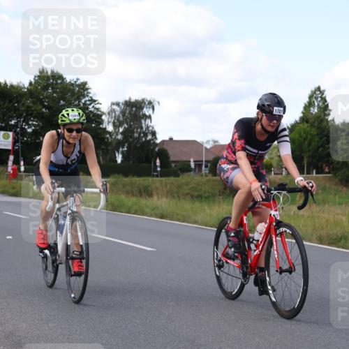 25.08.2024 - Elbe Triathlon Hamburg Fuchs,  Jonas http://msf.ph/oto/6872976 25.08.2024 11:19:01 Radfahren 1686, 1704, 1701, 1584 meine-sportfotos.de