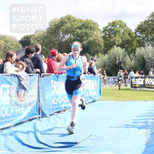25.08.2024 - Elbe Triathlon Hamburg H.Heesch http://msf.ph/oto/6872983 25.08.2024 11:59:38 Ziel 494, 634, 1523, 1644, 1690 meine-sportfotos.de