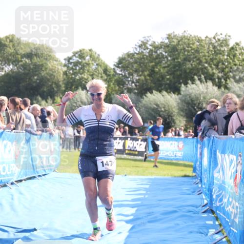 25.08.2024 - Elbe Triathlon Hamburg H.Heesch http://msf.ph/oto/6872984 25.08.2024 11:10:22 Ziel 147, 303, 305, 575 meine-sportfotos.de