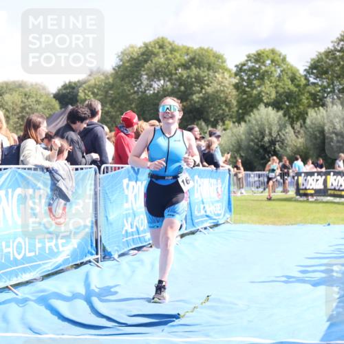 25.08.2024 - Elbe Triathlon Hamburg H.Heesch http://msf.ph/oto/6872989 25.08.2024 11:59:38 Ziel 494, 634, 1523, 1644, 1690 meine-sportfotos.de