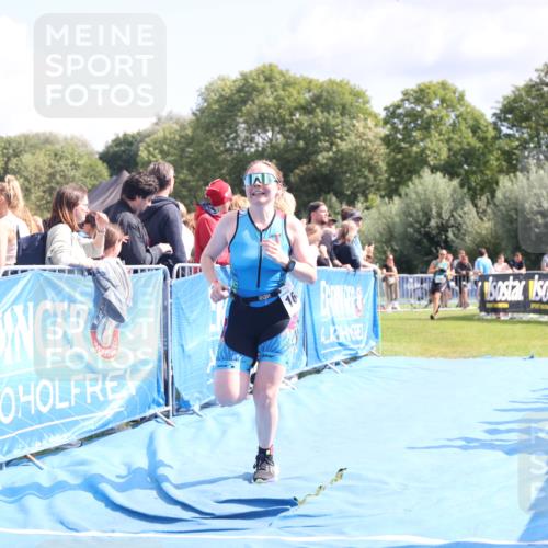 25.08.2024 - Elbe Triathlon Hamburg H.Heesch http://msf.ph/oto/6872994 25.08.2024 11:59:38 Ziel 494, 634, 1523, 1644, 1690 meine-sportfotos.de