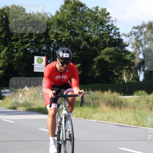 25.08.2024 - Elbe Triathlon Hamburg Fuchs,  Jonas http://msf.ph/oto/6873005 25.08.2024 10:34:41 Radfahren 718, 581, 642 meine-sportfotos.de