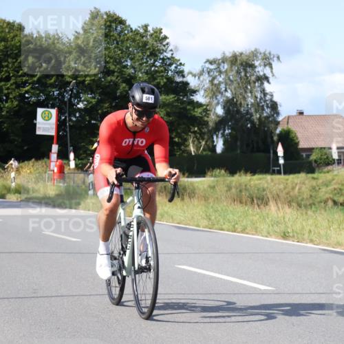 25.08.2024 - Elbe Triathlon Hamburg Fuchs,  Jonas http://msf.ph/oto/6873007 25.08.2024 10:34:41 Radfahren 718, 581, 642 meine-sportfotos.de