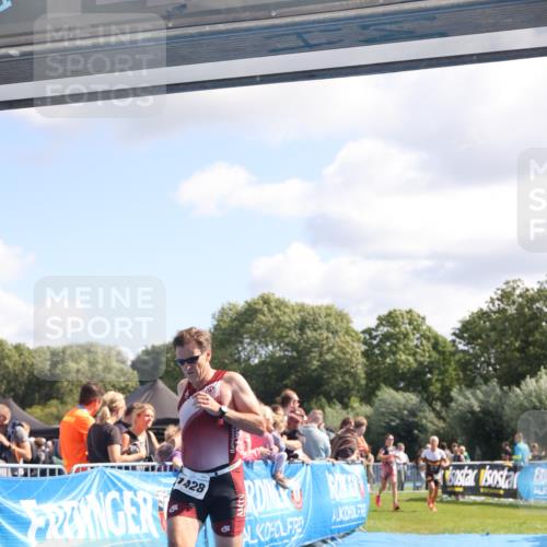 25.08.2024 - Elbe Triathlon Hamburg H.Heesch http://msf.ph/oto/6873024 25.08.2024 11:37:51 Ziel 735, 1428, 1462 meine-sportfotos.de