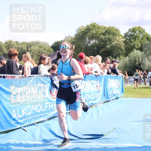 25.08.2024 - Elbe Triathlon Hamburg H.Heesch http://msf.ph/oto/6873033 25.08.2024 11:59:38 Ziel 494, 634, 1523, 1644, 1690 meine-sportfotos.de