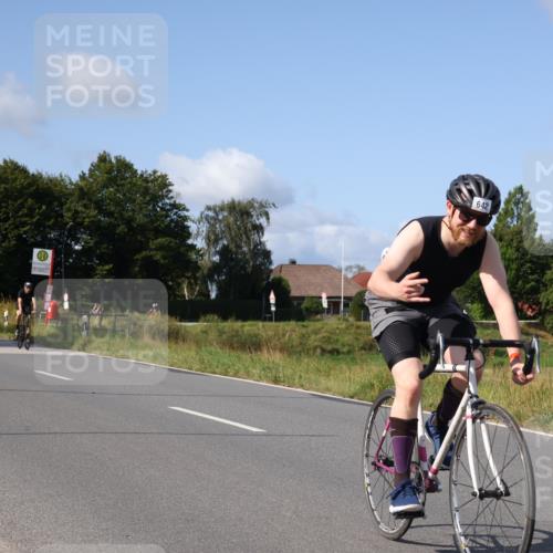 25.08.2024 - Elbe Triathlon Hamburg Fuchs,  Jonas http://msf.ph/oto/6873040 25.08.2024 10:34:47 Radfahren 642, 758, 519, 564 meine-sportfotos.de