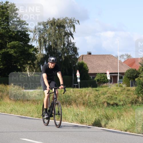 25.08.2024 - Elbe Triathlon Hamburg Fuchs,  Jonas http://msf.ph/oto/6873045 25.08.2024 10:34:49 Radfahren 642, 758, 519, 564, 737, 573 meine-sportfotos.de