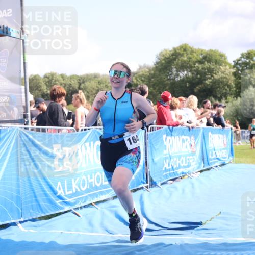 25.08.2024 - Elbe Triathlon Hamburg H.Heesch http://msf.ph/oto/6873051 25.08.2024 11:59:38 Ziel 494, 634, 1523, 1644, 1690 meine-sportfotos.de