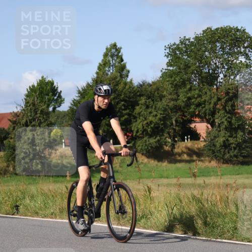 25.08.2024 - Elbe Triathlon Hamburg Fuchs,  Jonas http://msf.ph/oto/6873066 25.08.2024 10:34:50 Radfahren 642, 758, 519, 564, 737, 573, 599 meine-sportfotos.de