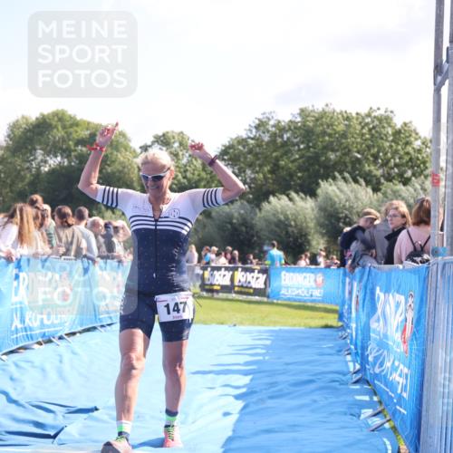 25.08.2024 - Elbe Triathlon Hamburg H.Heesch http://msf.ph/oto/6873070 25.08.2024 11:10:22 Ziel 147, 303, 305, 575 meine-sportfotos.de