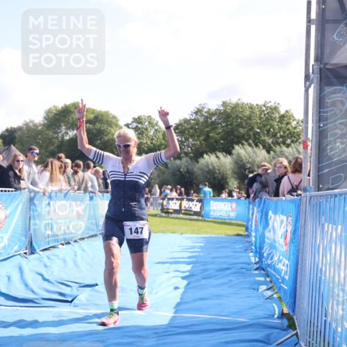 25.08.2024 - Elbe Triathlon Hamburg H.Heesch http://msf.ph/oto/6873082 25.08.2024 11:10:23 Ziel 147, 303, 575 meine-sportfotos.de