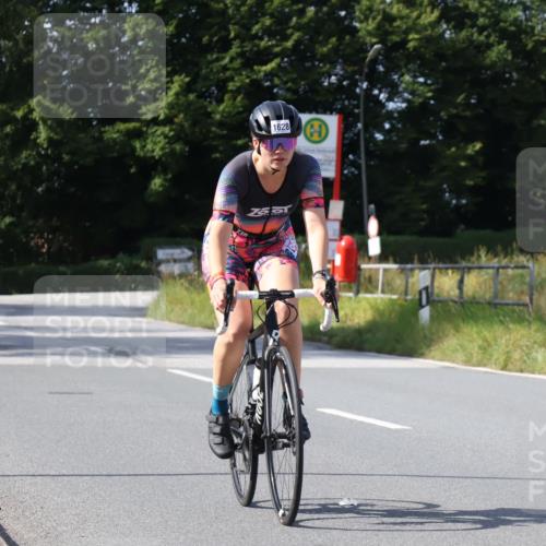 25.08.2024 - Elbe Triathlon Hamburg Fuchs,  Jonas http://msf.ph/oto/6873097 25.08.2024 11:19:42 Radfahren 1705, 1682, 1678, 1685, 1628, 1536 meine-sportfotos.de