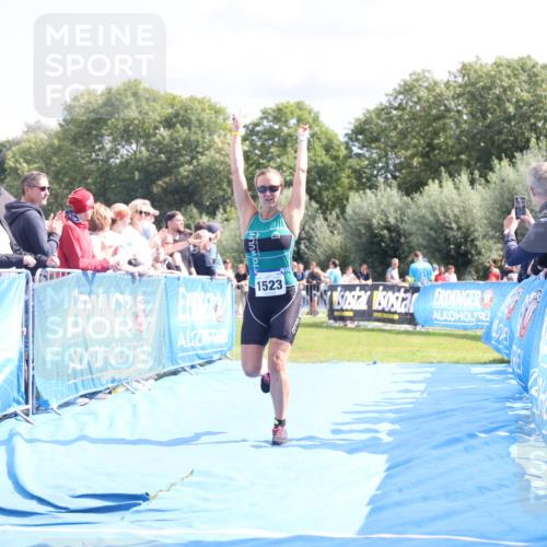 25.08.2024 - Elbe Triathlon Hamburg H.Heesch http://msf.ph/oto/6873102 25.08.2024 11:59:43 Ziel 538, 1523, 1644 meine-sportfotos.de