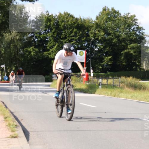 25.08.2024 - Elbe Triathlon Hamburg Fuchs,  Jonas http://msf.ph/oto/6873105 25.08.2024 10:34:51 Radfahren 642, 758, 519, 564, 737, 573, 599, 575 meine-sportfotos.de
