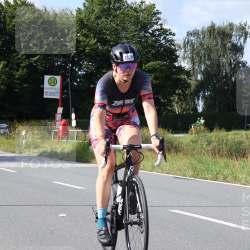 25.08.2024 - Elbe Triathlon Hamburg Fuchs,  Jonas http://msf.ph/oto/6873113 25.08.2024 11:19:42 Radfahren 1705, 1682, 1678, 1685, 1628, 1536 meine-sportfotos.de