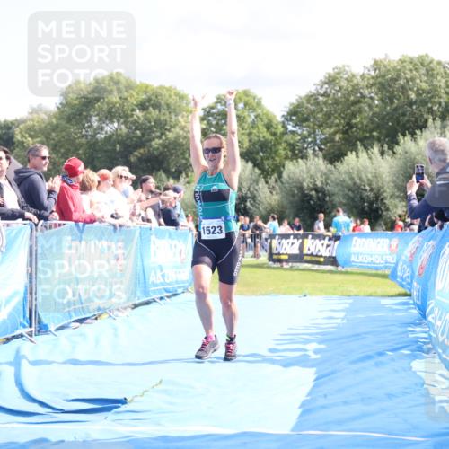 25.08.2024 - Elbe Triathlon Hamburg H.Heesch http://msf.ph/oto/6873117 25.08.2024 11:59:43 Ziel 538, 1523, 1644 meine-sportfotos.de