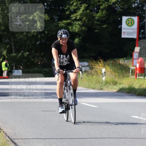 25.08.2024 - Elbe Triathlon Hamburg Fuchs,  Jonas http://msf.ph/oto/6873120 25.08.2024 11:19:45 Radfahren 1678, 1685, 1628, 1536 meine-sportfotos.de