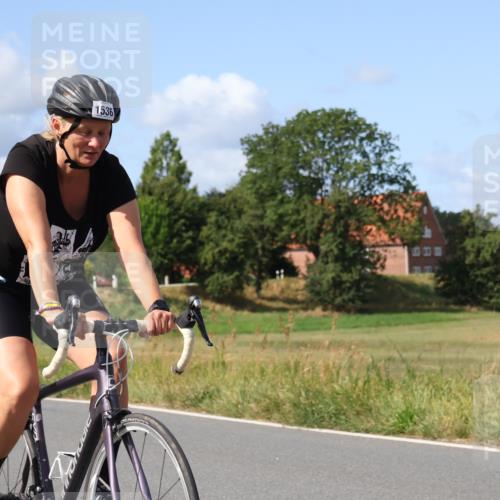 25.08.2024 - Elbe Triathlon Hamburg Fuchs,  Jonas http://msf.ph/oto/6873124 25.08.2024 11:19:47 Radfahren 1685, 1628, 1536 meine-sportfotos.de