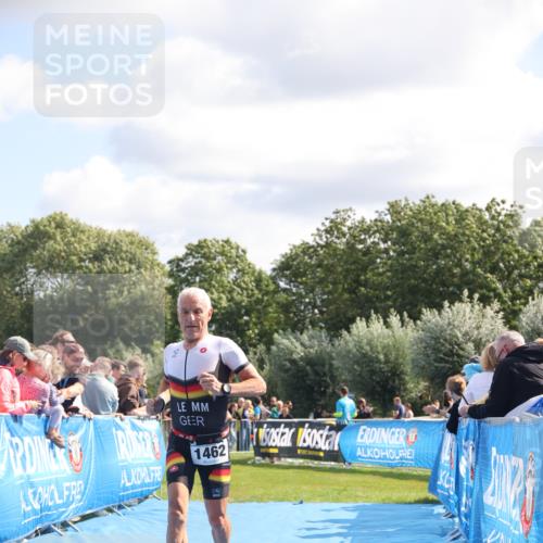 25.08.2024 - Elbe Triathlon Hamburg H.Heesch http://msf.ph/oto/6873132 25.08.2024 11:37:55 Ziel 446, 1428, 1462 meine-sportfotos.de
