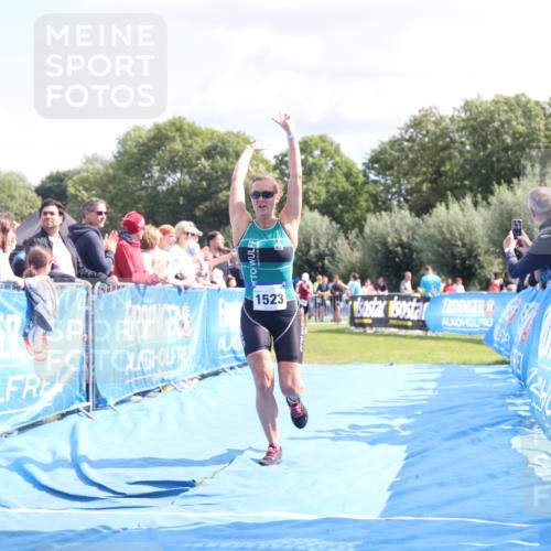 25.08.2024 - Elbe Triathlon Hamburg H.Heesch http://msf.ph/oto/6873149 25.08.2024 11:59:44 Ziel 538, 1523, 1644 meine-sportfotos.de