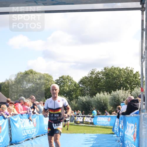 25.08.2024 - Elbe Triathlon Hamburg H.Heesch http://msf.ph/oto/6873158 25.08.2024 11:37:56 Ziel 446, 1428, 1462 meine-sportfotos.de