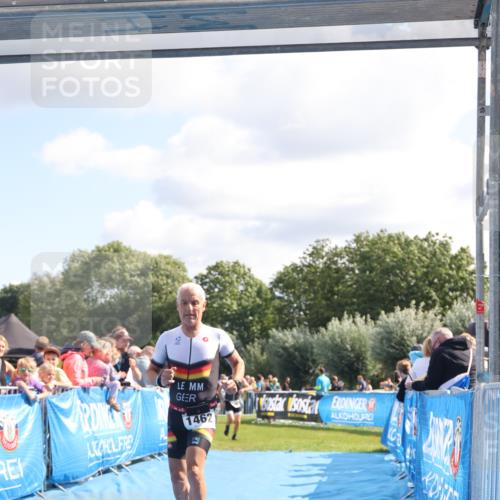 25.08.2024 - Elbe Triathlon Hamburg H.Heesch http://msf.ph/oto/6873163 25.08.2024 11:37:56 Ziel 446, 1428, 1462 meine-sportfotos.de