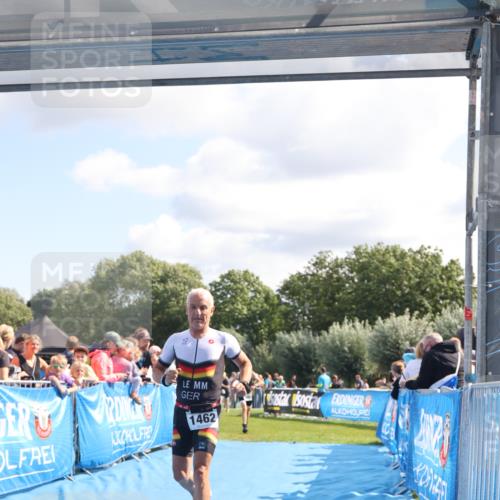 25.08.2024 - Elbe Triathlon Hamburg H.Heesch http://msf.ph/oto/6873176 25.08.2024 11:37:56 Ziel 446, 1428, 1462 meine-sportfotos.de
