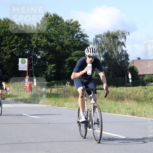 25.08.2024 - Elbe Triathlon Hamburg Fuchs,  Jonas http://msf.ph/oto/6873178 25.08.2024 10:34:57 Radfahren 519, 564, 737, 573, 599, 575 meine-sportfotos.de