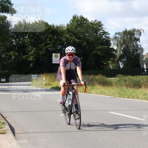 25.08.2024 - Elbe Triathlon Hamburg Fuchs,  Jonas http://msf.ph/oto/6873182 25.08.2024 11:20:03 Radfahren 1598, 1471 meine-sportfotos.de