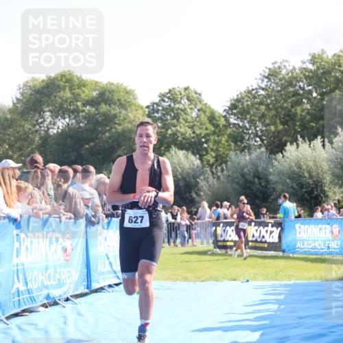 25.08.2024 - Elbe Triathlon Hamburg H.Heesch http://msf.ph/oto/6873200 25.08.2024 11:10:32 Ziel 627 meine-sportfotos.de