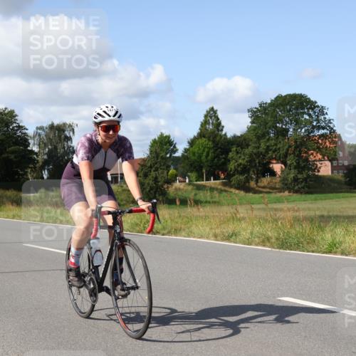 25.08.2024 - Elbe Triathlon Hamburg Fuchs,  Jonas http://msf.ph/oto/6873202 25.08.2024 11:20:04 Radfahren 1598, 1471 meine-sportfotos.de
