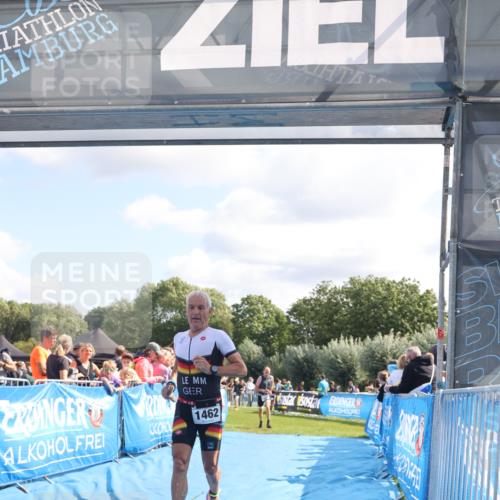 25.08.2024 - Elbe Triathlon Hamburg H.Heesch http://msf.ph/oto/6873205 25.08.2024 11:37:56 Ziel 446, 1428, 1462 meine-sportfotos.de