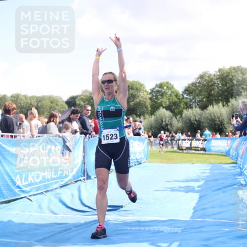 25.08.2024 - Elbe Triathlon Hamburg H.Heesch http://msf.ph/oto/6873217 25.08.2024 11:59:44 Ziel 538, 1523, 1644 meine-sportfotos.de