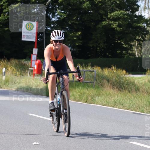 25.08.2024 - Elbe Triathlon Hamburg Fuchs,  Jonas http://msf.ph/oto/6873218 25.08.2024 11:20:13 Radfahren 1638 meine-sportfotos.de
