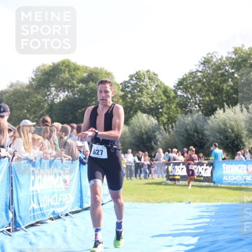 25.08.2024 - Elbe Triathlon Hamburg H.Heesch http://msf.ph/oto/6873219 25.08.2024 11:10:32 Ziel 627 meine-sportfotos.de