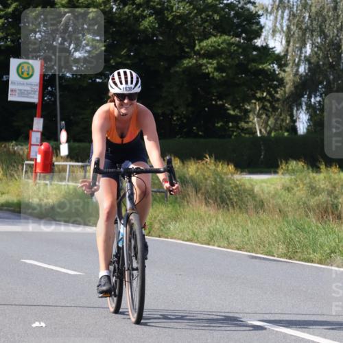 25.08.2024 - Elbe Triathlon Hamburg Fuchs,  Jonas http://msf.ph/oto/6873222 25.08.2024 11:20:13 Radfahren 1638 meine-sportfotos.de