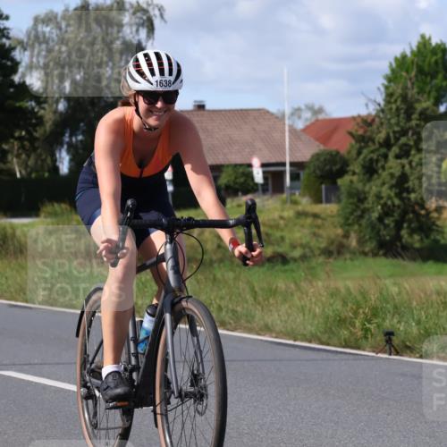 25.08.2024 - Elbe Triathlon Hamburg Fuchs,  Jonas http://msf.ph/oto/6873245 25.08.2024 11:20:14 Radfahren 1638 meine-sportfotos.de