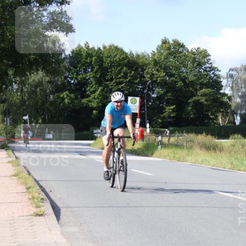 25.08.2024 - Elbe Triathlon Hamburg Fuchs,  Jonas http://msf.ph/oto/6873250 25.08.2024 10:35:12 Radfahren 580, 735, 516 meine-sportfotos.de