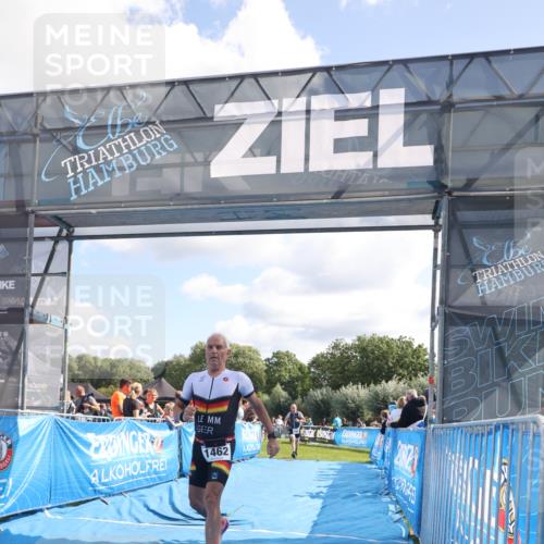 25.08.2024 - Elbe Triathlon Hamburg H.Heesch http://msf.ph/oto/6873251 25.08.2024 11:37:56 Ziel 446, 1428, 1462 meine-sportfotos.de