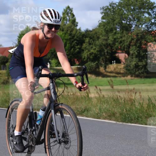 25.08.2024 - Elbe Triathlon Hamburg Fuchs,  Jonas http://msf.ph/oto/6873252 25.08.2024 11:20:14 Radfahren 1638 meine-sportfotos.de