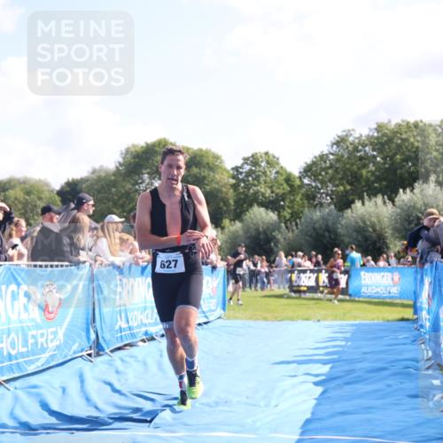 25.08.2024 - Elbe Triathlon Hamburg H.Heesch http://msf.ph/oto/6873257 25.08.2024 11:10:32 Ziel 627 meine-sportfotos.de