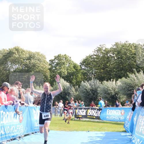 25.08.2024 - Elbe Triathlon Hamburg H.Heesch http://msf.ph/oto/6873265 25.08.2024 11:37:58 Ziel 446, 1428, 1462 meine-sportfotos.de