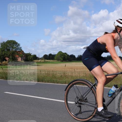 25.08.2024 - Elbe Triathlon Hamburg Fuchs,  Jonas http://msf.ph/oto/6873266 25.08.2024 11:20:15 Radfahren 1638 meine-sportfotos.de
