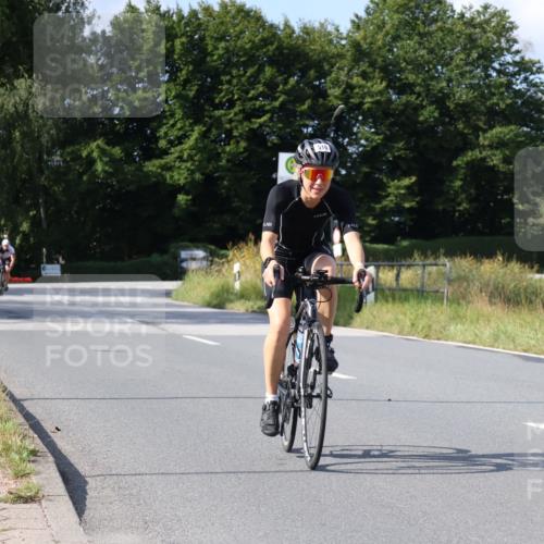 25.08.2024 - Elbe Triathlon Hamburg Fuchs,  Jonas http://msf.ph/oto/6873269 25.08.2024 10:35:17 Radfahren 735, 516, 557 meine-sportfotos.de