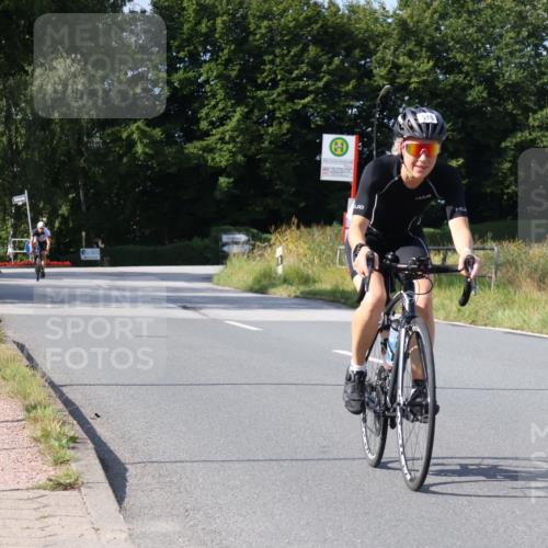 25.08.2024 - Elbe Triathlon Hamburg Fuchs,  Jonas http://msf.ph/oto/6873275 25.08.2024 10:35:17 Radfahren 735, 516, 557 meine-sportfotos.de