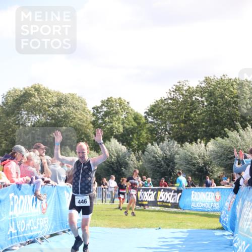 25.08.2024 - Elbe Triathlon Hamburg H.Heesch http://msf.ph/oto/6873276 25.08.2024 11:37:58 Ziel 446, 1428, 1462 meine-sportfotos.de