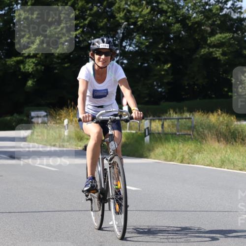 25.08.2024 - Elbe Triathlon Hamburg Fuchs,  Jonas http://msf.ph/oto/6873277 25.08.2024 11:20:22 Radfahren 1557 meine-sportfotos.de