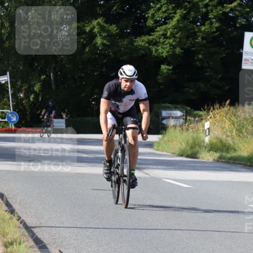 25.08.2024 - Elbe Triathlon Hamburg Fuchs,  Jonas http://msf.ph/oto/6873278 25.08.2024 10:35:22 Radfahren 516, 557 meine-sportfotos.de